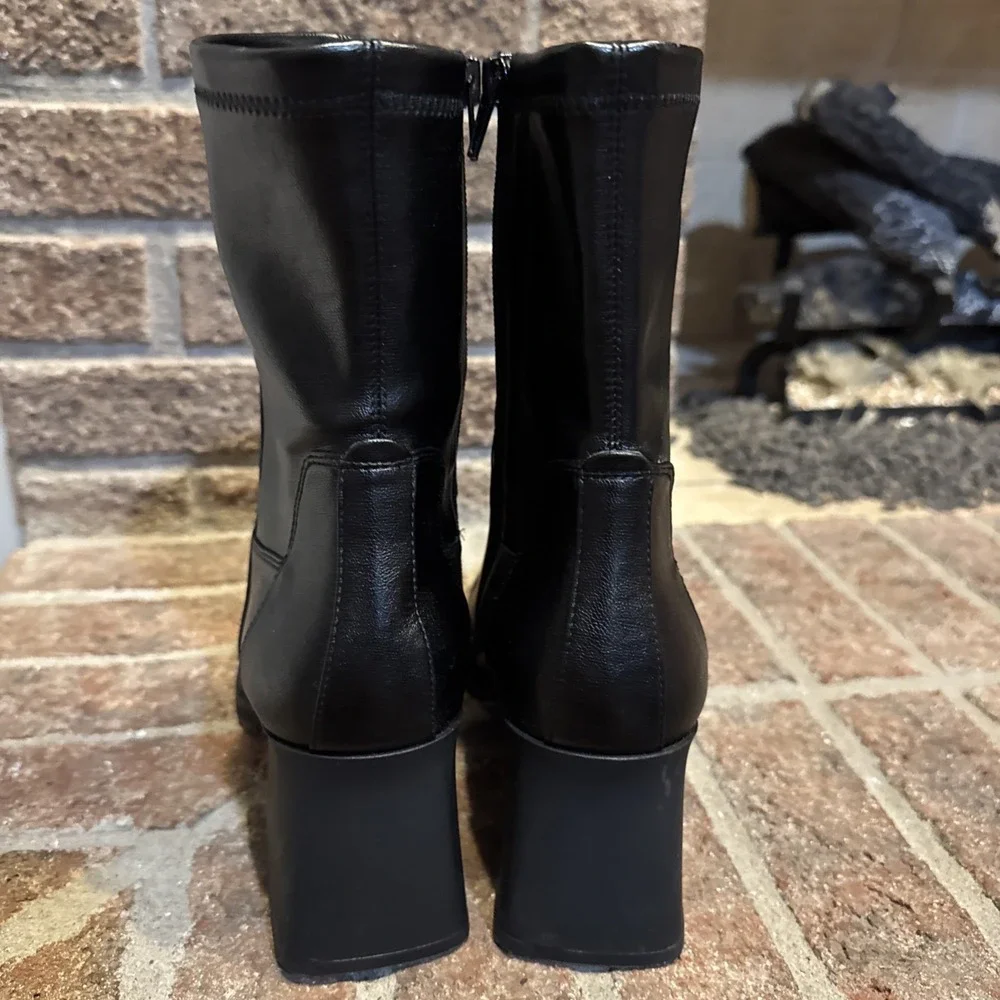 Steve Madden Womens Vallie Square Toe Bootie Size  9 Block Heel Boots